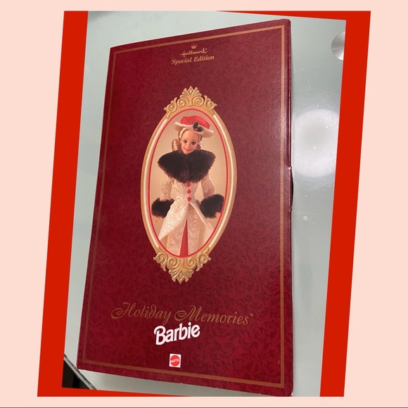 Collector Edition Hallmark Holiday Memories Barbie - Picture 6 of 7